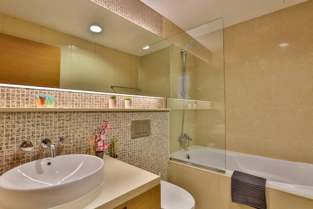Lux 1Br 2 Min To Burj Khalifa Apartman Dubaj Kültér fotó