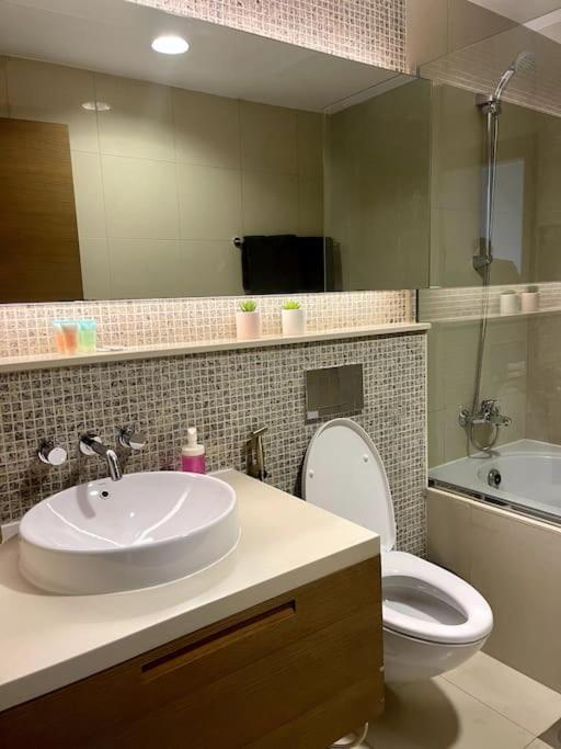 Lux 1Br 2 Min To Burj Khalifa Apartman Dubaj Kültér fotó